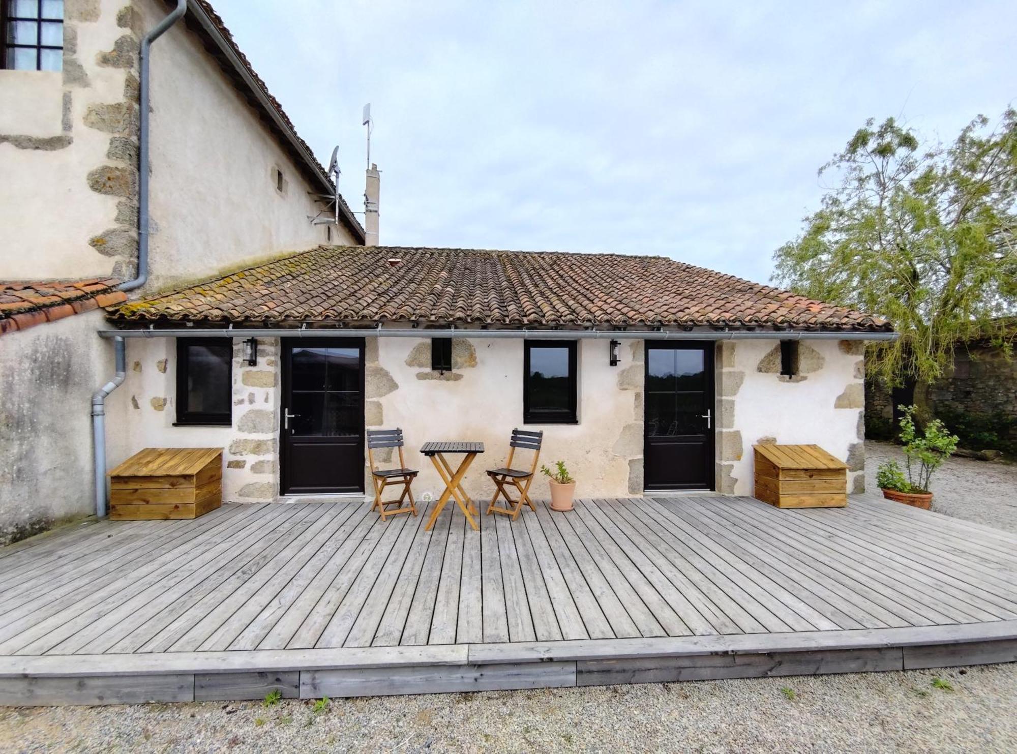 Le Moulin Du Fresne, Chambres D'Hotes Gourgé Exterior photo